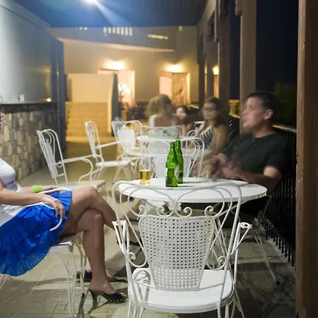 Hotel Pantheon, 2*